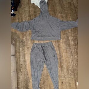 ALO Yoga Heather Gray Hooded Lounge Set - Cropped Hoodie & Joggers